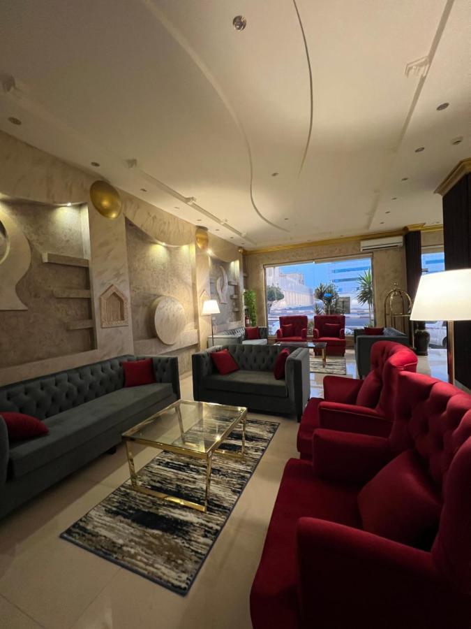 أجنحة ورد للوحدات الفندقية Khamis Mushait Bagian luar foto