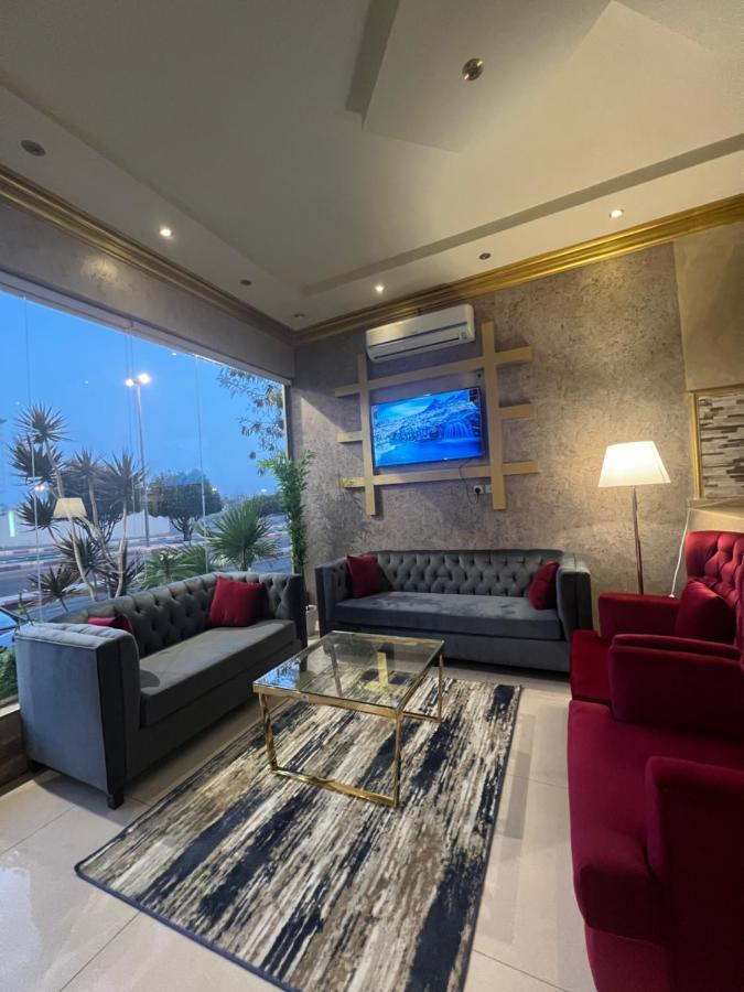 أجنحة ورد للوحدات الفندقية Khamis Mushait Bagian luar foto