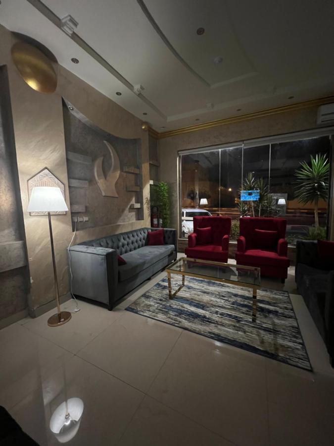 أجنحة ورد للوحدات الفندقية Khamis Mushait Bagian luar foto